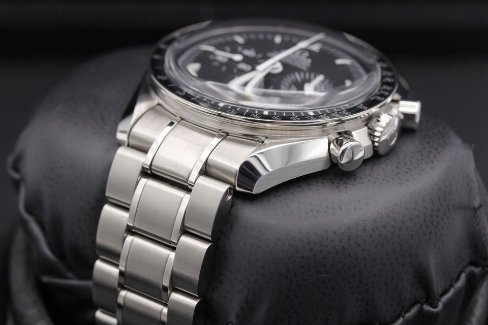 Omega Speedmaster Moonwatch 311.30.42.30.01.005 Image 2